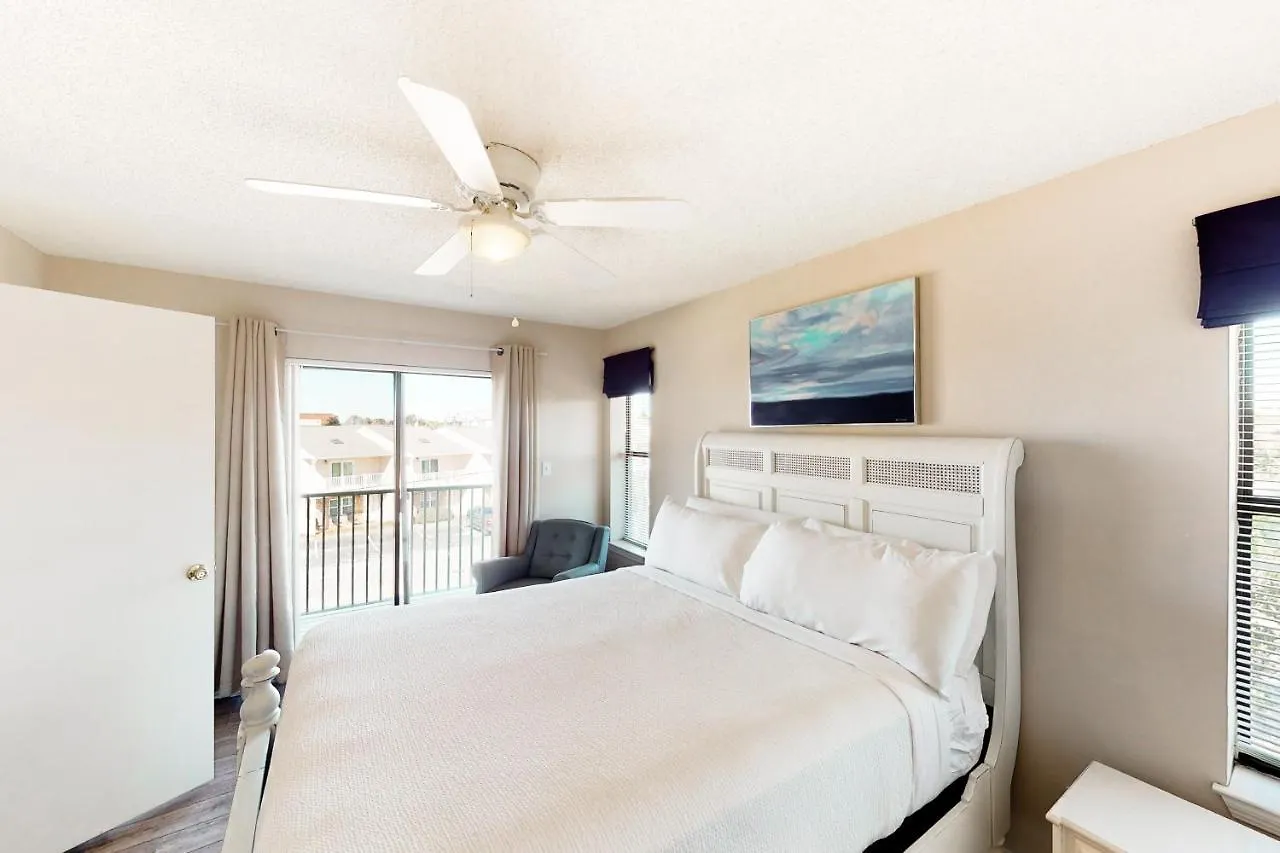 Sandprints D2 Destin Apartment